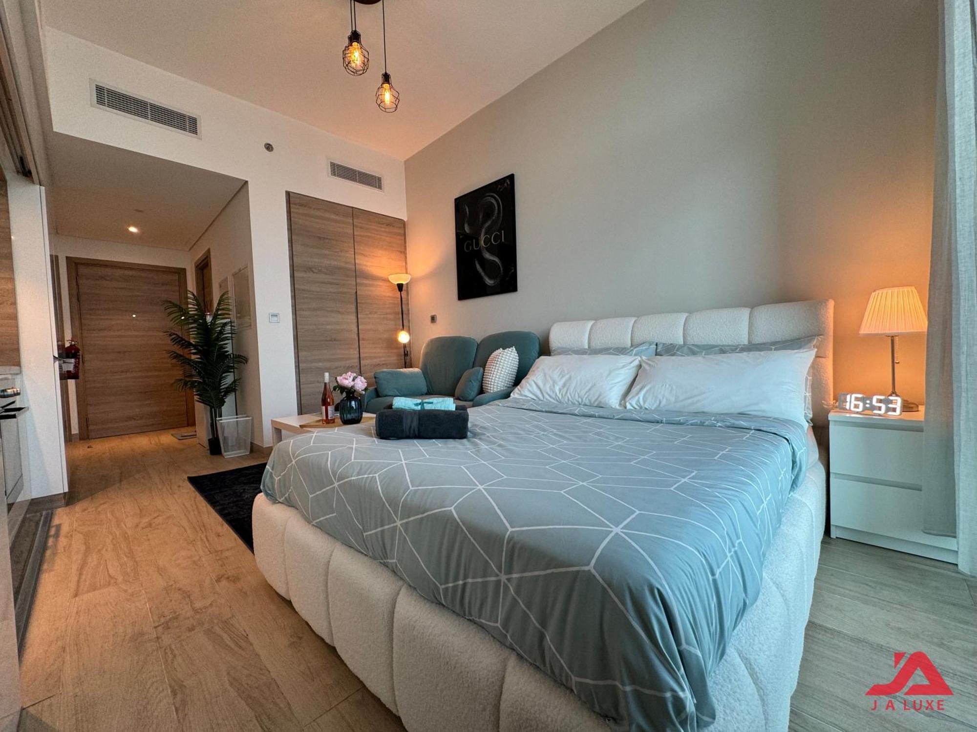 Appartement Warm Cozy Partial Sea View In Marina With Modern Gym & Pool, Steps To Jbr Beach, Marina Walk & Metro