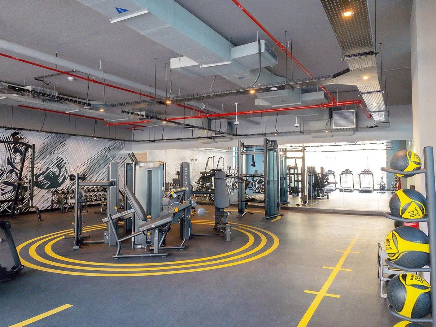 Warm Cozy Partial Sea View In Marina With Modern Gym & Pool, Steps To Jbr Beach, Marina Walk & Metro دبي