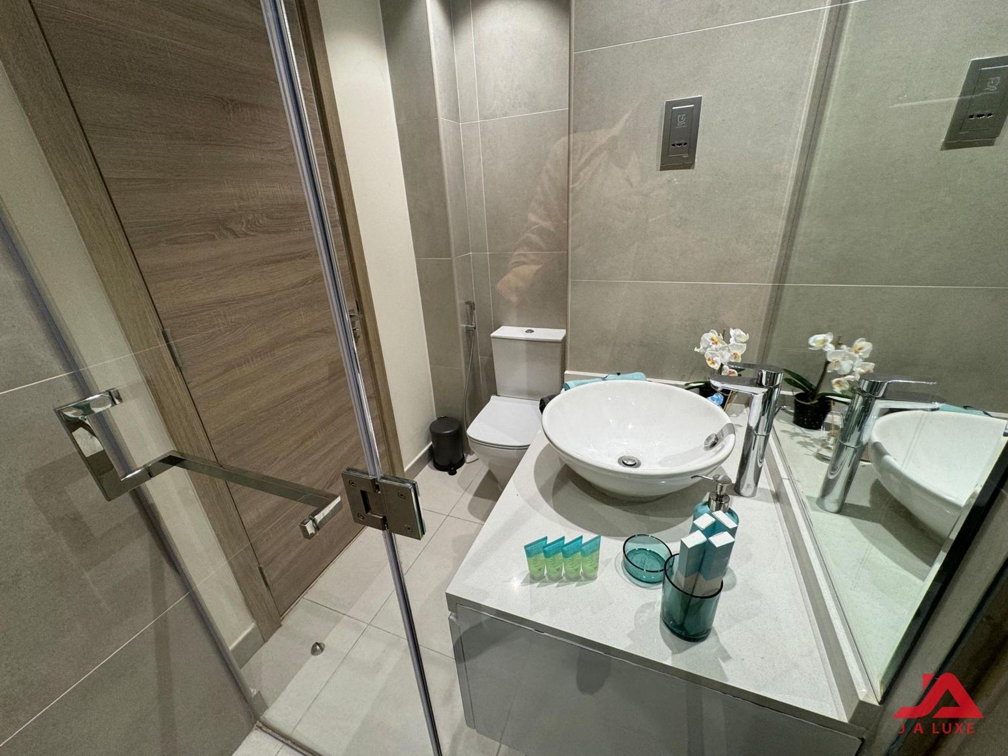 Warm Cozy Partial Sea View In Marina With Modern Gym & Pool, Steps To Jbr Beach, Marina Walk & Metro شقة دبي