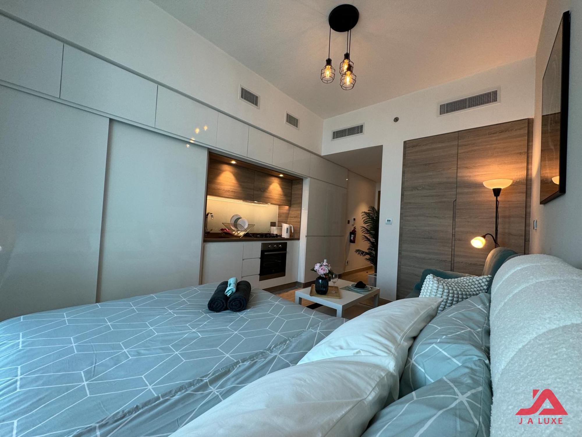 Warm Cozy Partial Sea View In Marina With Modern Gym & Pool, Steps To Jbr Beach, Marina Walk & Metro دبي